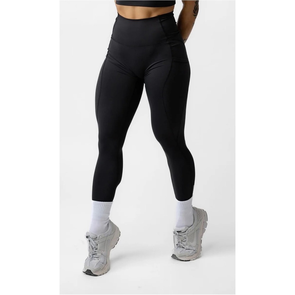 Gymreapers Women's Black High Rise Pocket Leggings Size Medium Athletic Workout